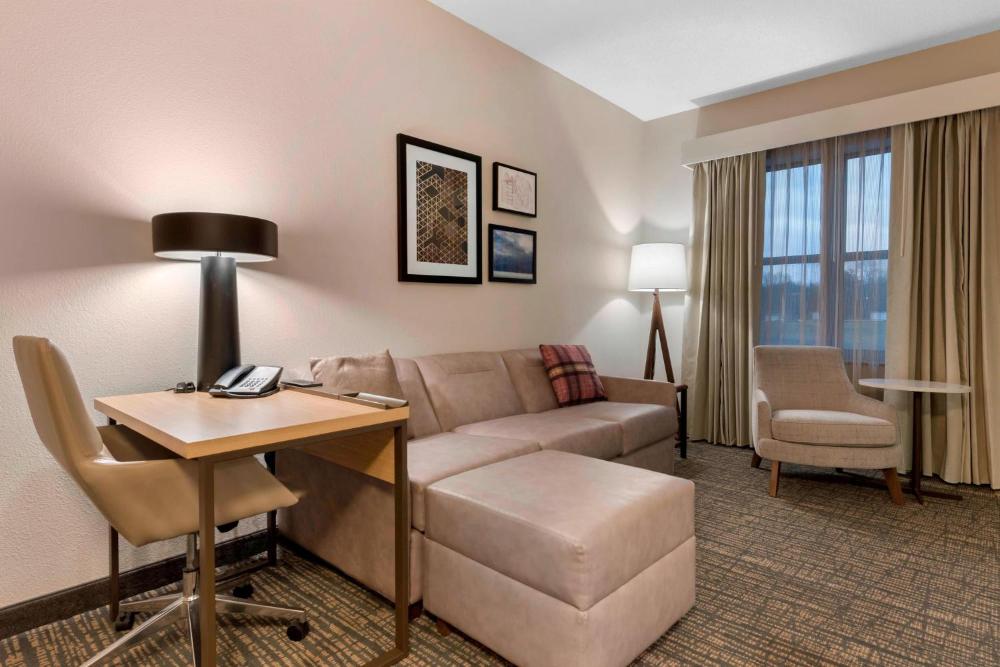 One-Bedroom King Suite interior